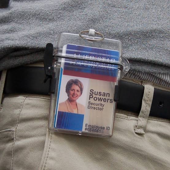 PORTE BADGE CEINTURON